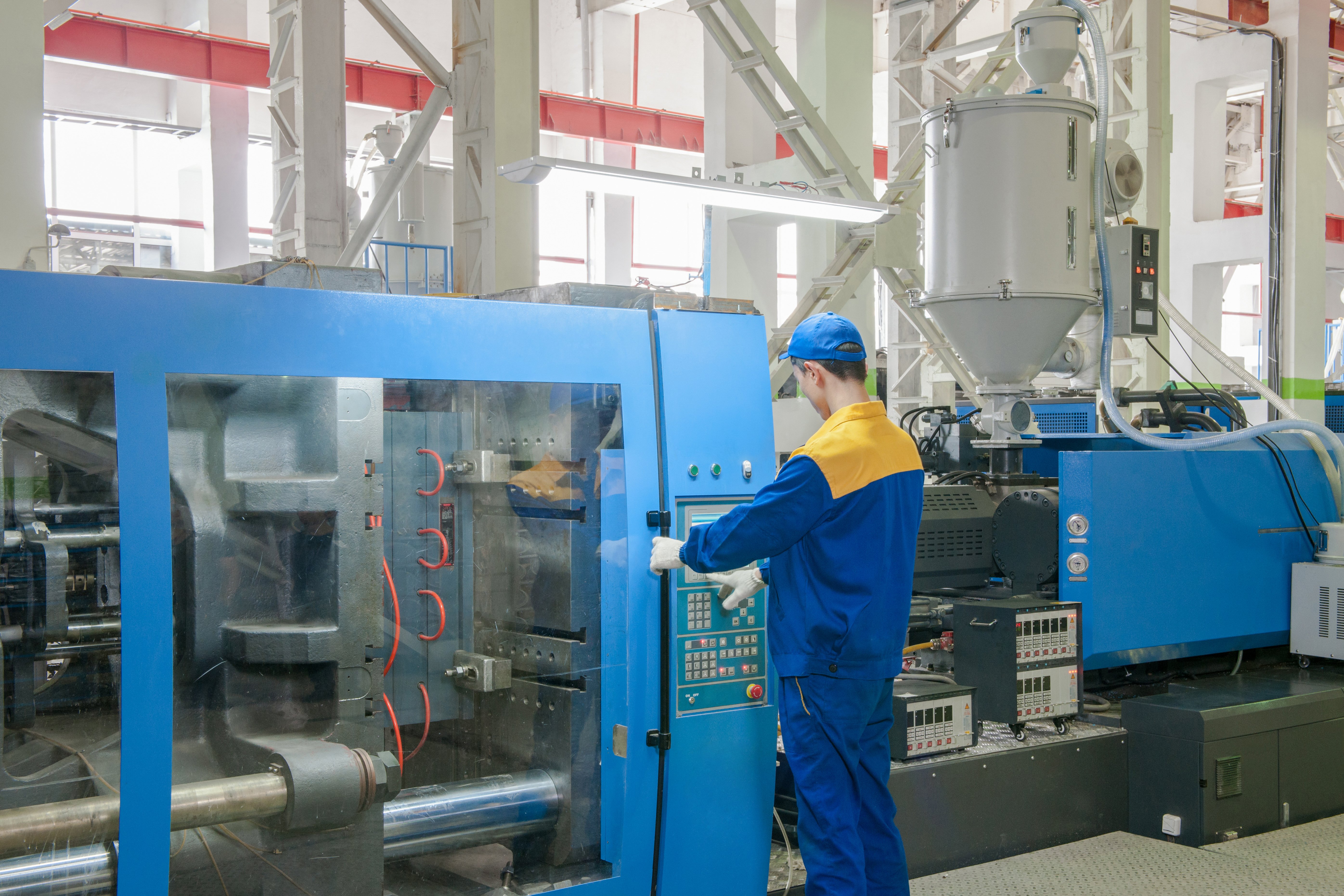 30797700_large-machine-press-form